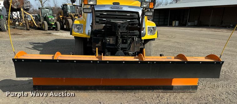 image for item OD9833 2015 Freightliner 114SD dump truck