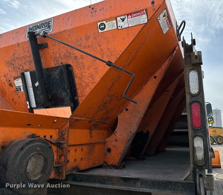 image for item OD9833 2015 Freightliner 114SD dump truck