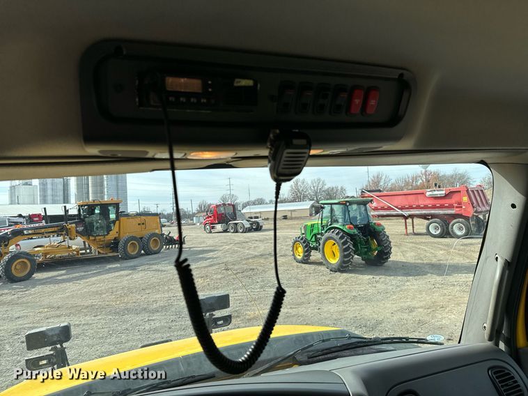 image for item OD9833 2015 Freightliner 114SD dump truck