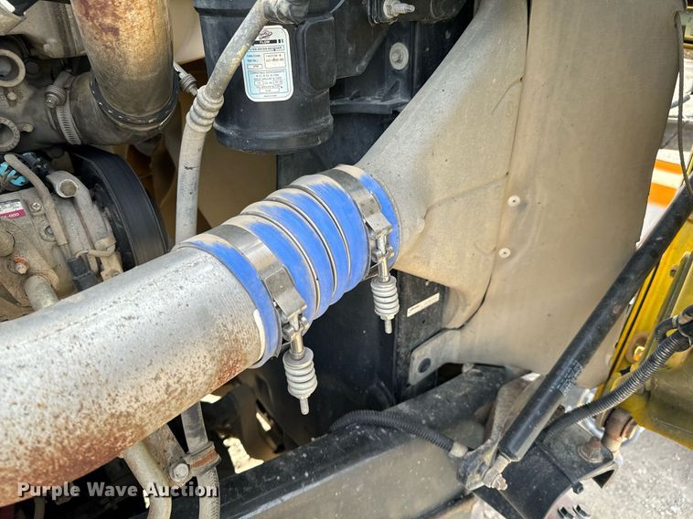 image for item OD9833 2015 Freightliner 114SD dump truck