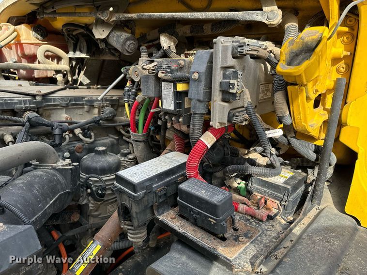 image for item OD9833 2015 Freightliner 114SD dump truck