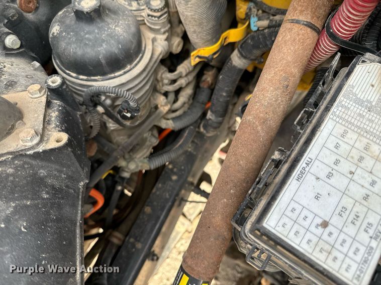 image for item OD9833 2015 Freightliner 114SD dump truck