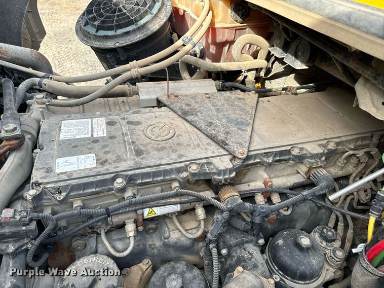 image for item OD9833 2015 Freightliner 114SD dump truck