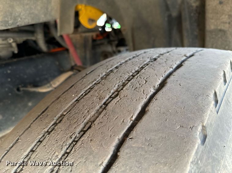 image for item OD9833 2015 Freightliner 114SD dump truck