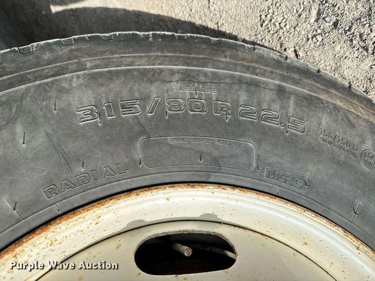 image for item OD9833 2015 Freightliner 114SD dump truck