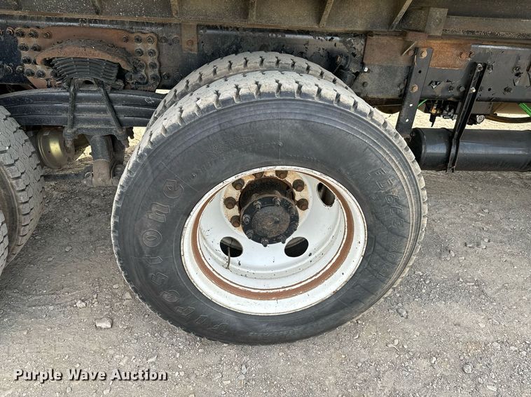 image for item OD9833 2015 Freightliner 114SD dump truck