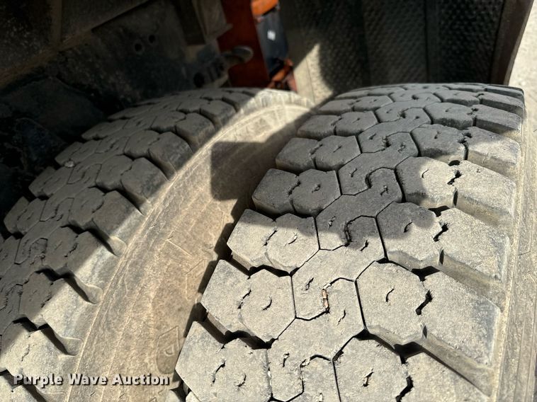 image for item OD9833 2015 Freightliner 114SD dump truck