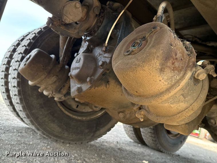 image for item OD9833 2015 Freightliner 114SD dump truck