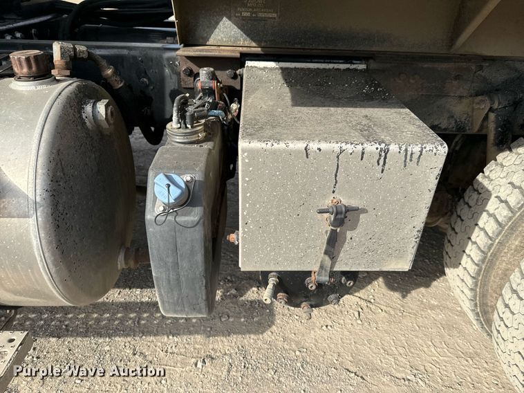 image for item OD9833 2015 Freightliner 114SD dump truck