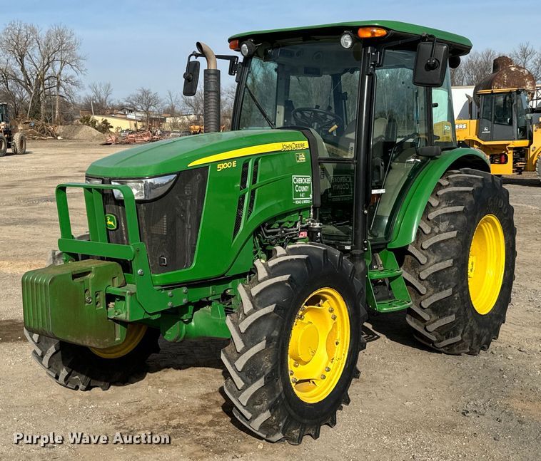 image for item OD9834 2014 John Deere 5100E  MFWD tractor