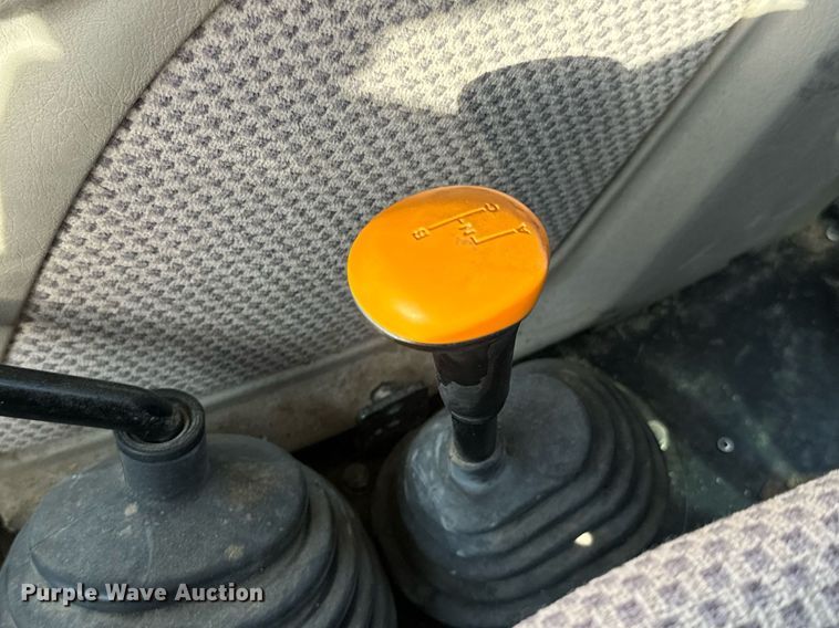 image for item OD9834 2014 John Deere 5100E  MFWD tractor