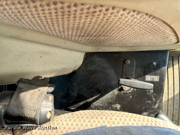 image for item OD9834 2014 John Deere 5100E  MFWD tractor