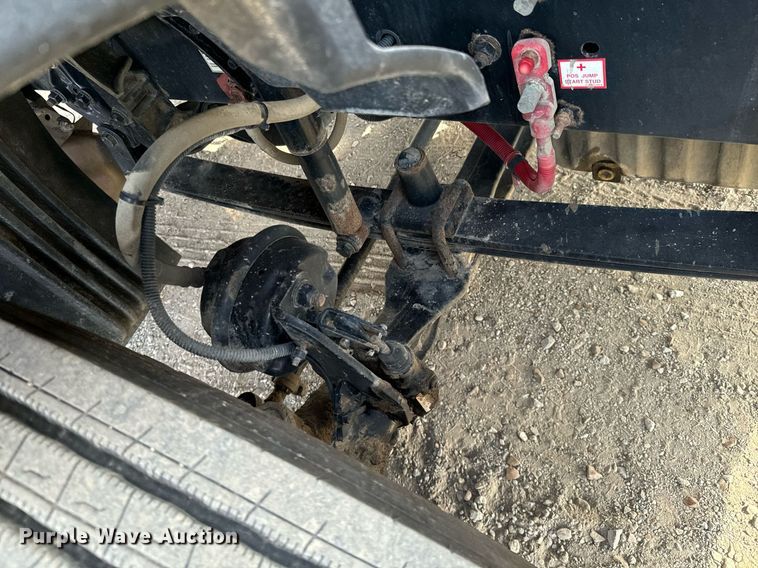 image for item OD9835 2015 Freightliner Cascadia  semi truck