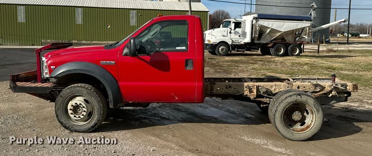 image for item OD9857 2007 Ford F550 Super Duty XL  truck cab and chassis