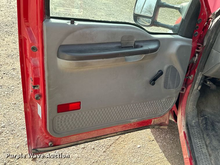 image for item OD9857 2007 Ford F550 Super Duty XL  truck cab and chassis