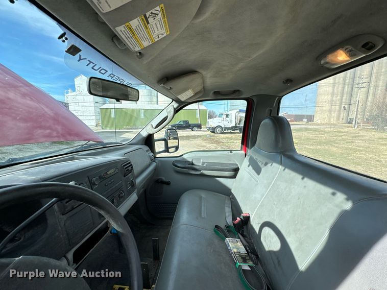 image for item OD9857 2007 Ford F550 Super Duty XL  truck cab and chassis