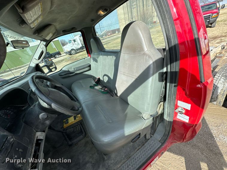 image for item OD9857 2007 Ford F550 Super Duty XL  truck cab and chassis