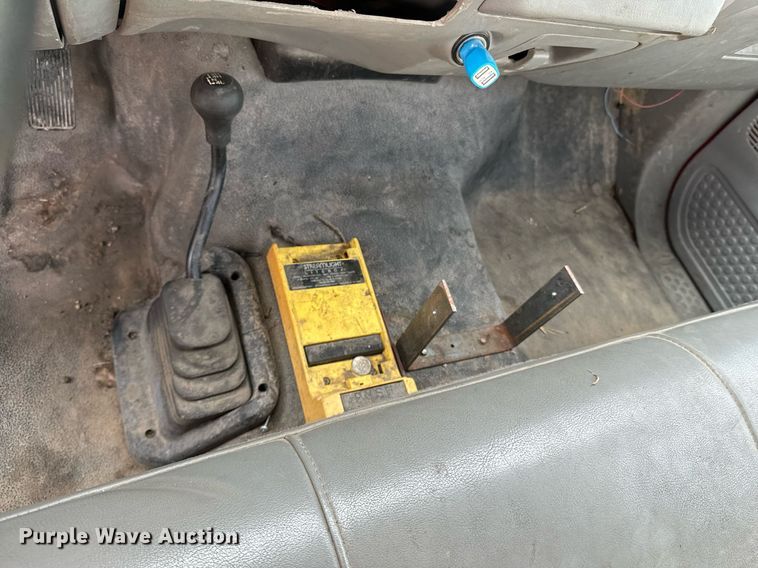 image for item OD9857 2007 Ford F550 Super Duty XL  truck cab and chassis