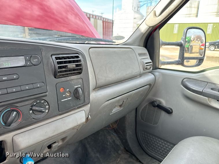 image for item OD9857 2007 Ford F550 Super Duty XL  truck cab and chassis