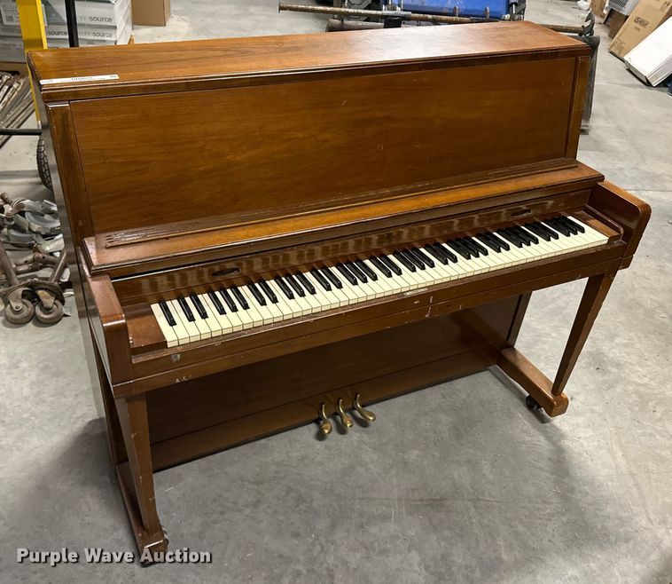 image for item OD9876 Wurlitzer 2924  piano