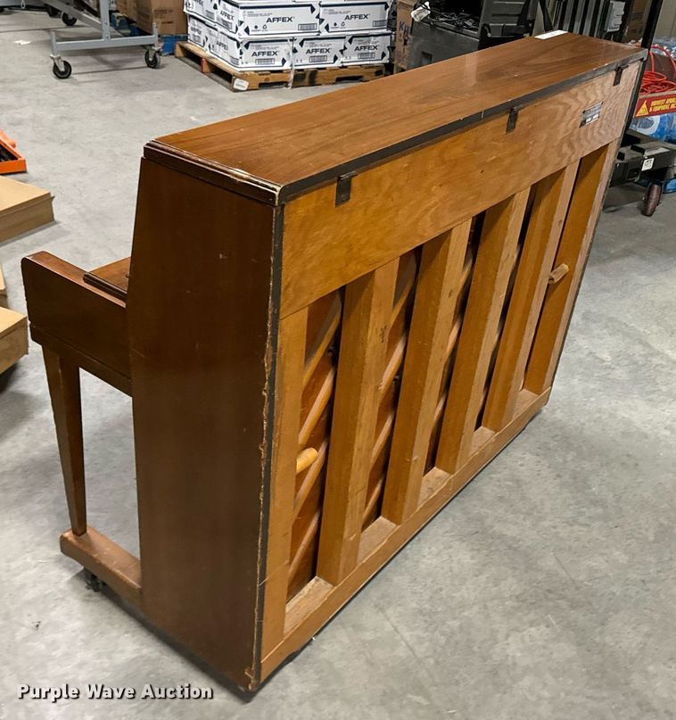image for item OD9876 Wurlitzer 2924  piano