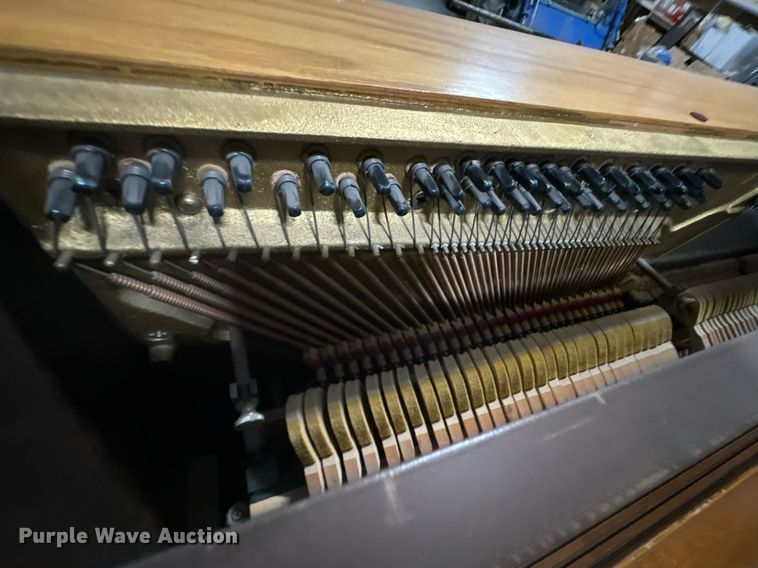 image for item OD9876 Wurlitzer 2924  piano