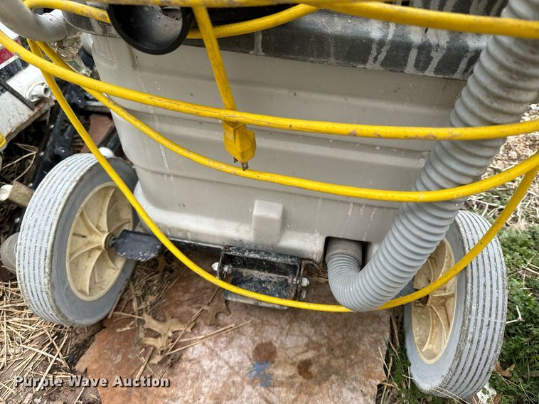 image for item OD9877 Floor cleaners and vacuums