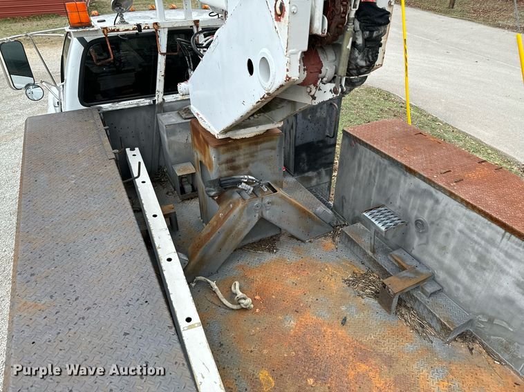 image for item OD9905 2007 Ford F650 Super Duty  bucket truck