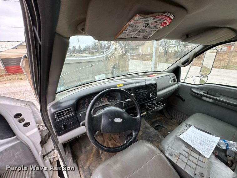 image for item OD9905 2007 Ford F650 Super Duty  bucket truck