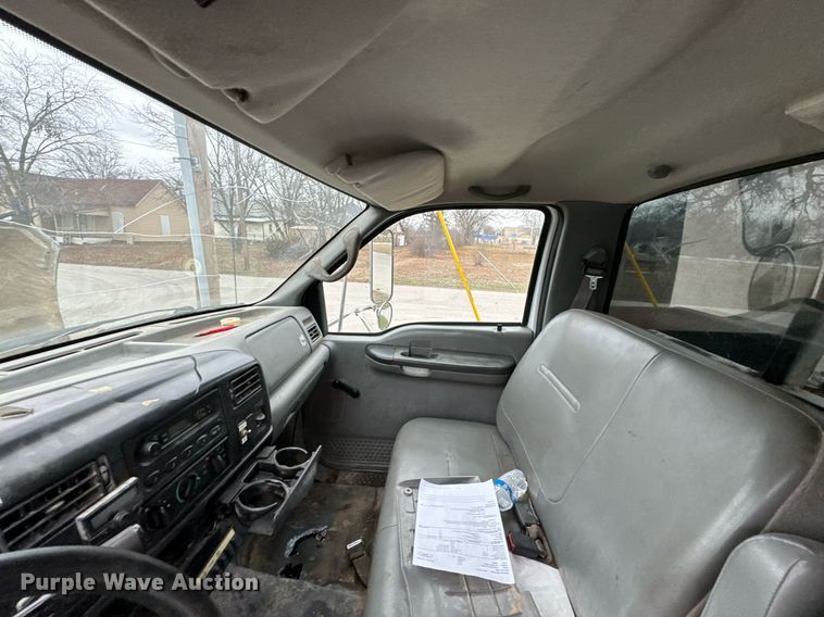 image for item OD9905 2007 Ford F650 Super Duty  bucket truck