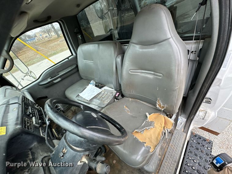 image for item OD9905 2007 Ford F650 Super Duty  bucket truck