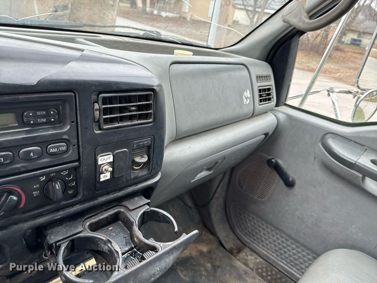 image for item OD9905 2007 Ford F650 Super Duty  bucket truck