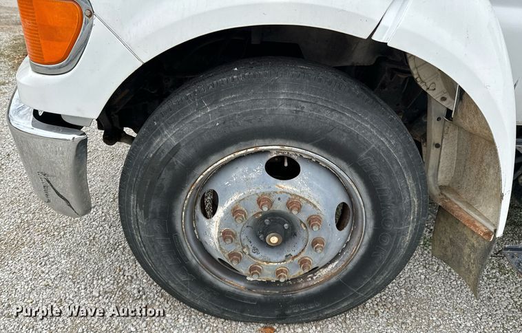 image for item OD9905 2007 Ford F650 Super Duty  bucket truck