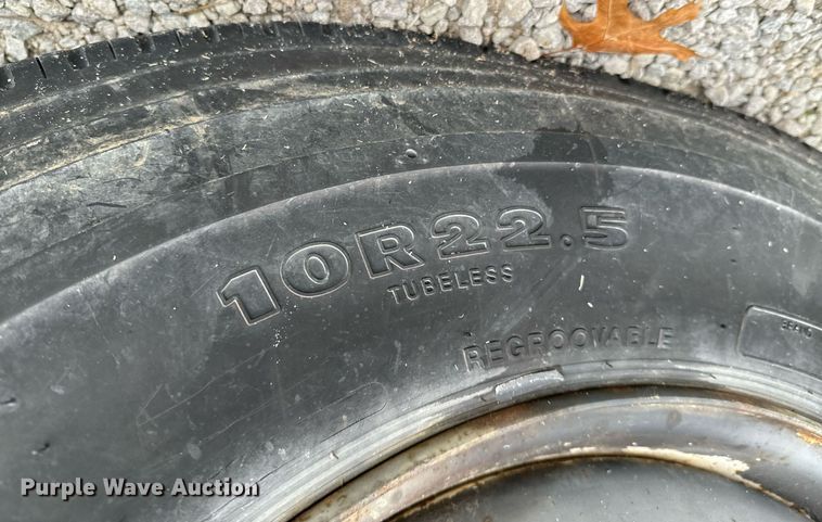 image for item OD9905 2007 Ford F650 Super Duty  bucket truck