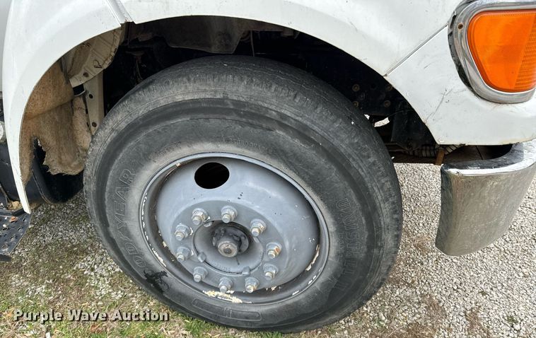 image for item OD9905 2007 Ford F650 Super Duty  bucket truck