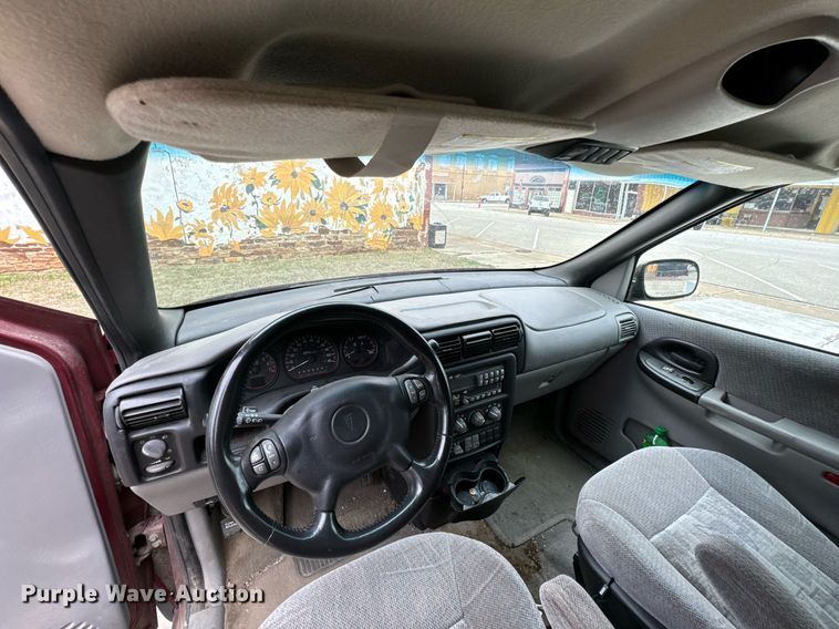 image for item OD9906 2002 Pontiac Montana  van