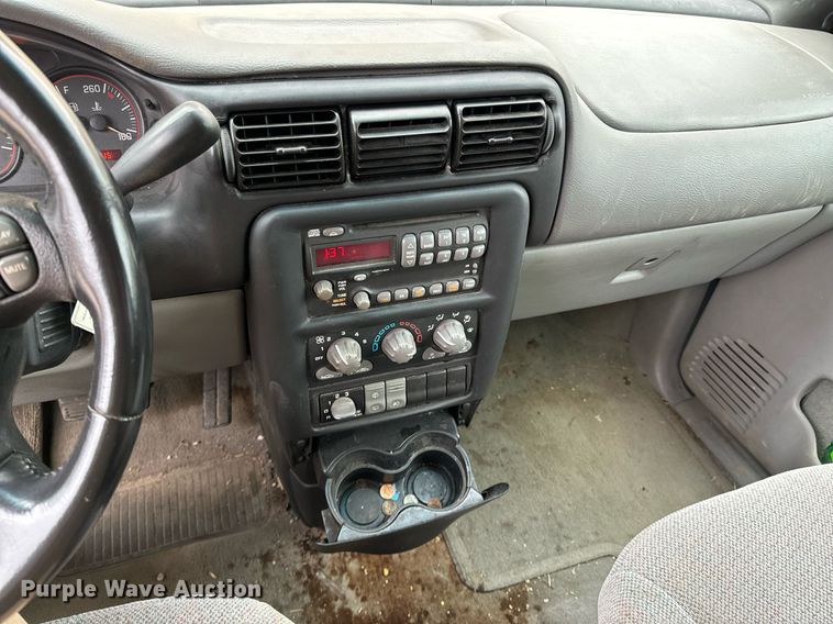 image for item OD9906 2002 Pontiac Montana  van