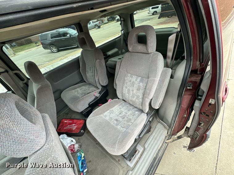 image for item OD9906 2002 Pontiac Montana  van