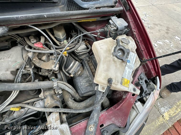 image for item OD9906 2002 Pontiac Montana  van