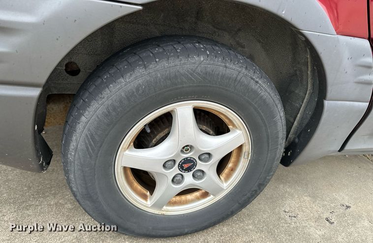 image for item OD9906 2002 Pontiac Montana  van