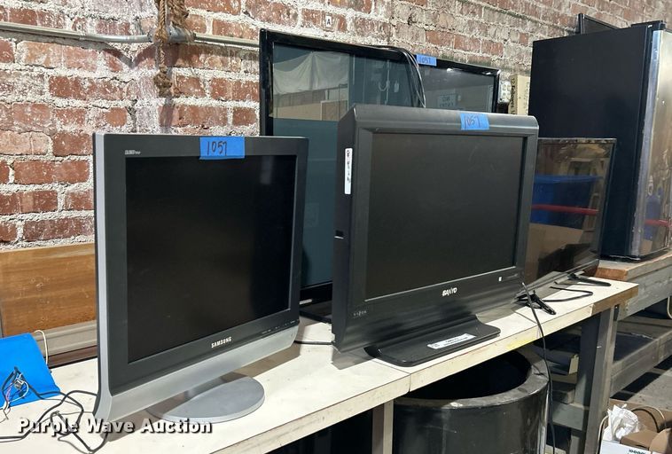 image for item OM9173 (4) TVs