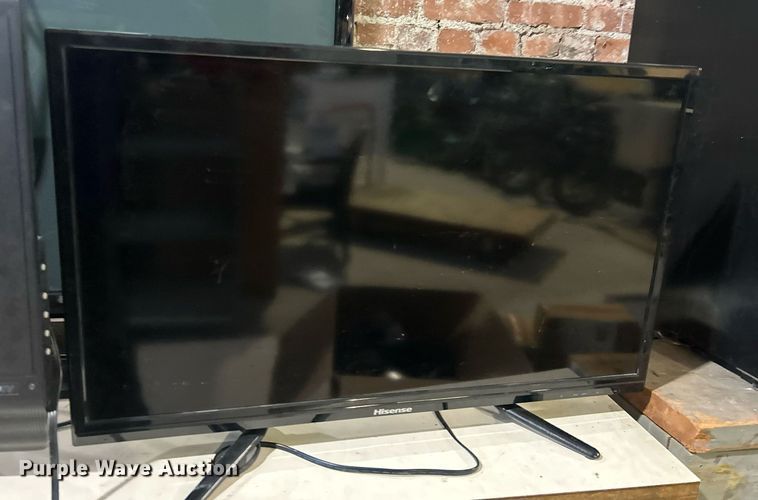 image for item OM9173 (4) TVs