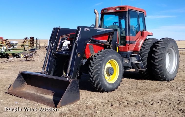 image for item DK8957 1995 Case IH 7220  MFWD tractor