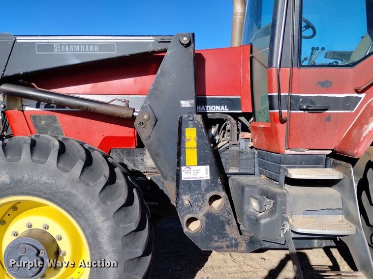 image for item DK8957 1995 Case IH 7220  MFWD tractor