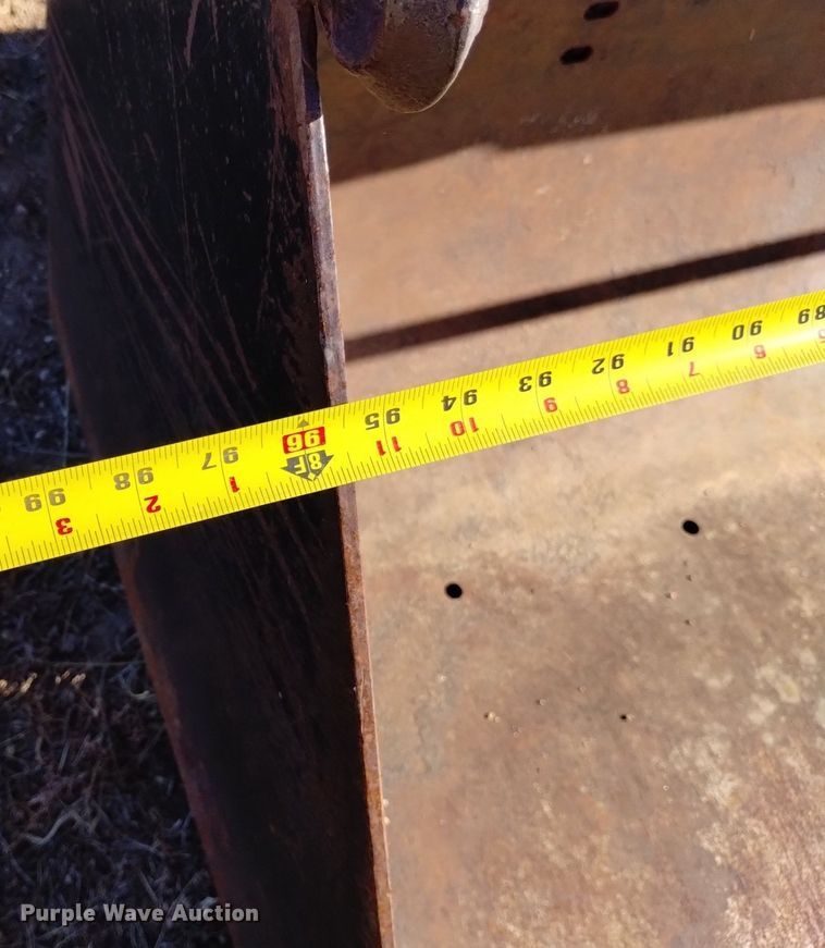 image for item DK8957 1995 Case IH 7220  MFWD tractor