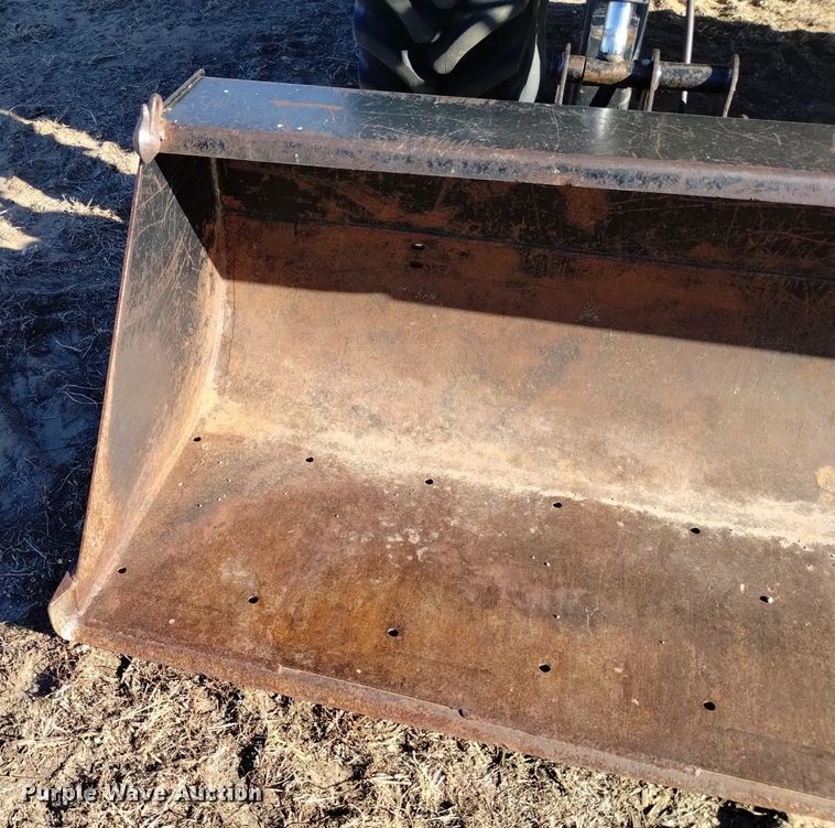 image for item DK8957 1995 Case IH 7220  MFWD tractor