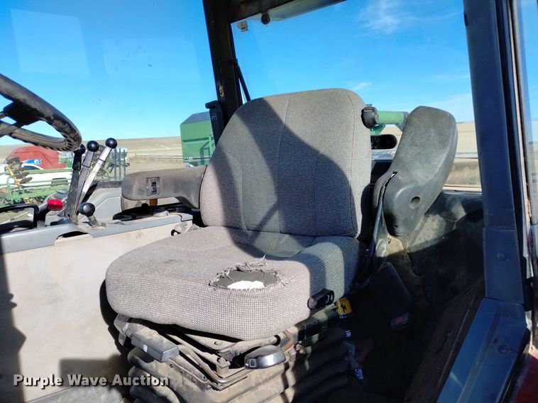 image for item DK8957 1995 Case IH 7220  MFWD tractor