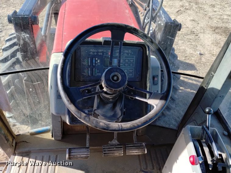 image for item DK8957 1995 Case IH 7220  MFWD tractor