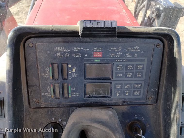 image for item DK8957 1995 Case IH 7220  MFWD tractor