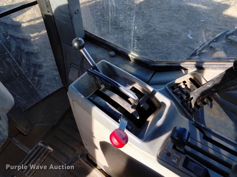 image for item DK8957 1995 Case IH 7220  MFWD tractor